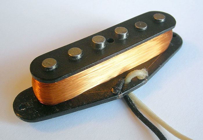 Micro double bobine Humbucker micro guitare électrique micro guitare pont  compatible avec guitare électrique ST/SQ : acheter des objets Beatles,  Lennon, McCartney, Starr et Harrison